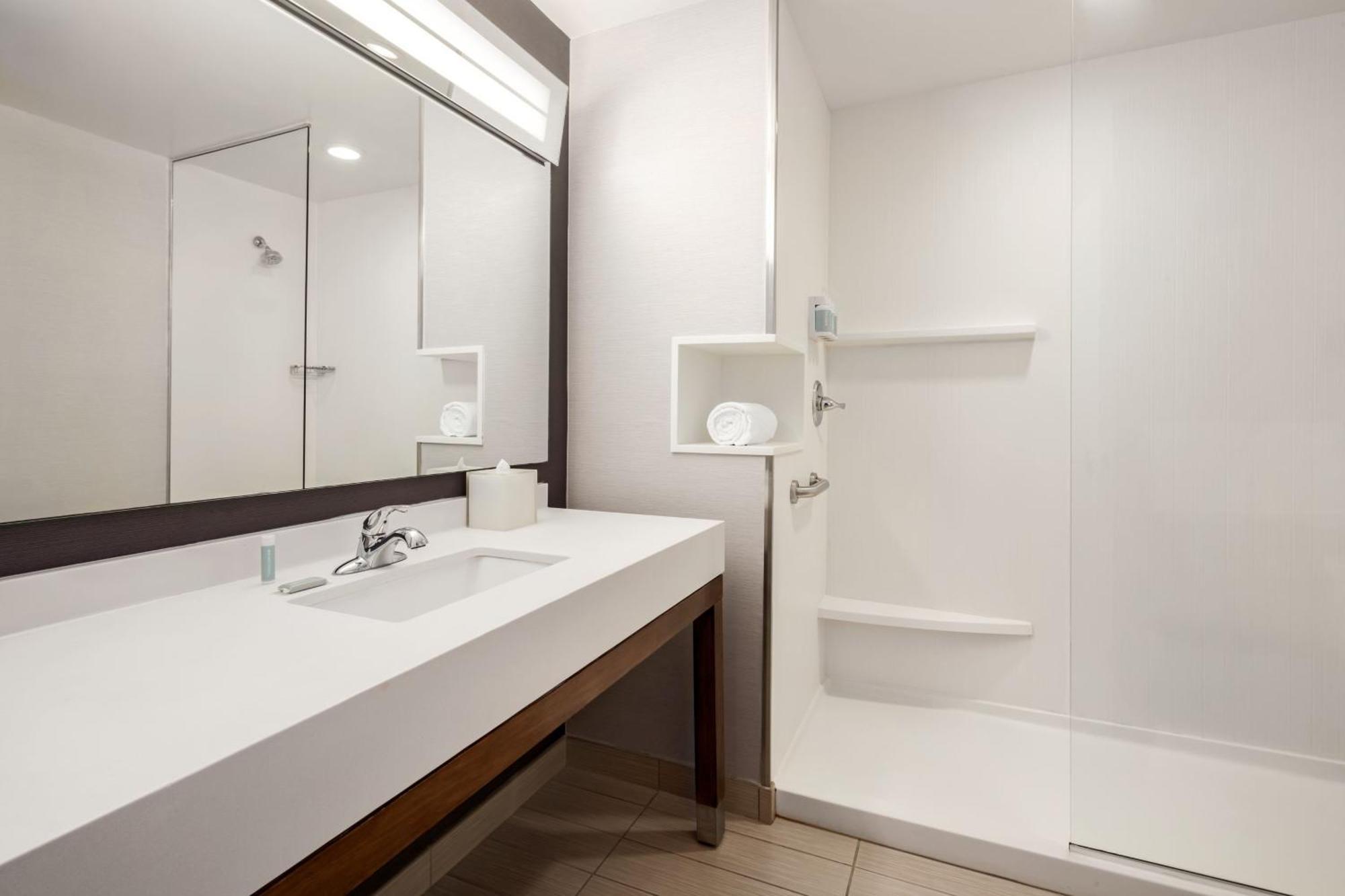 Courtyard By Marriott Columbus Феникс-сити Экстерьер фото