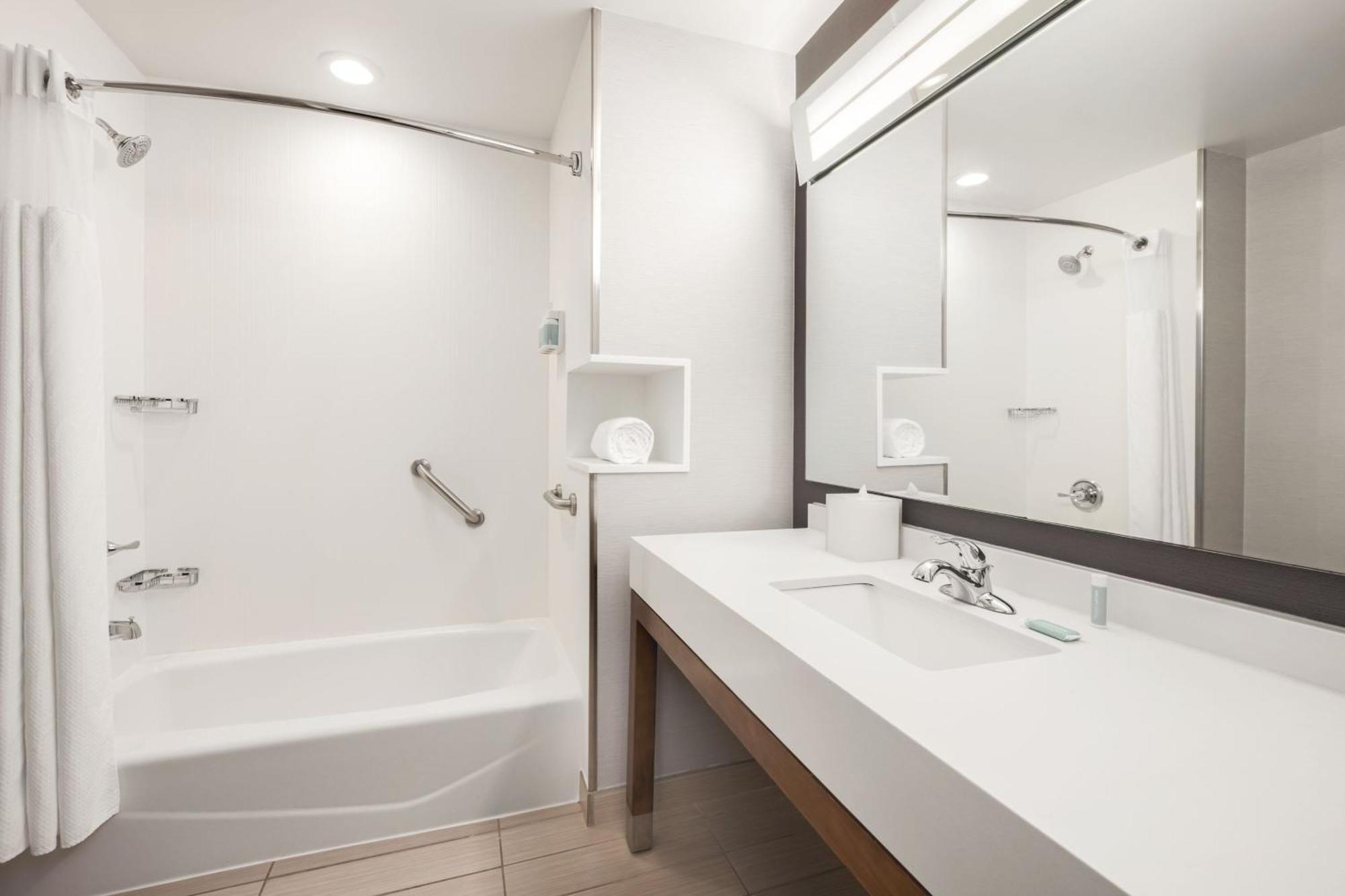 Courtyard By Marriott Columbus Феникс-сити Экстерьер фото