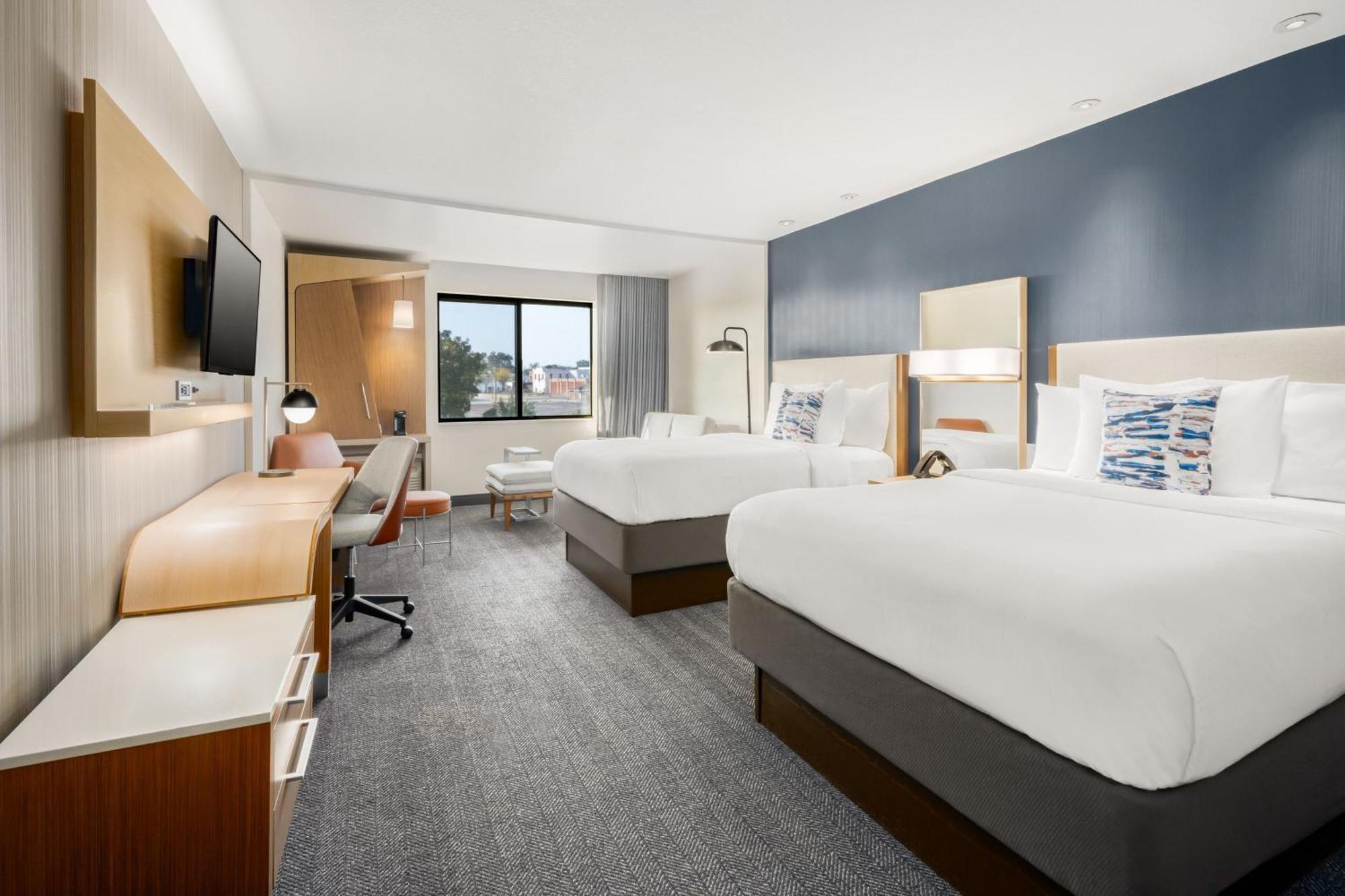 Courtyard By Marriott Columbus Феникс-сити Экстерьер фото