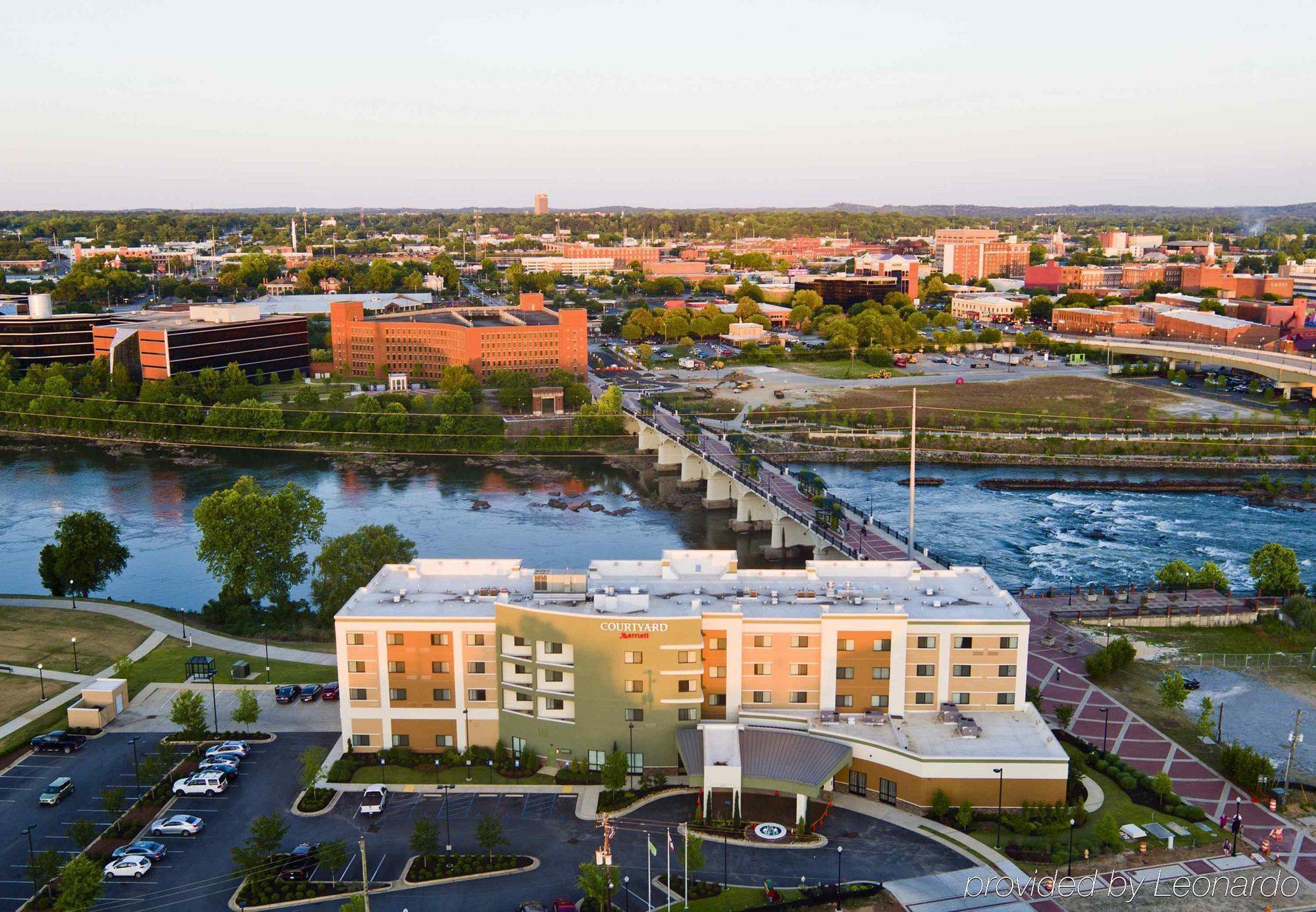 Courtyard By Marriott Columbus Феникс-сити Экстерьер фото